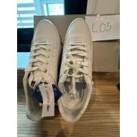 ราคา รองเท้าสีขาว LACOSTE (แท้) สภาพตัวโชว์ Size 37.5EUR (42419088164)