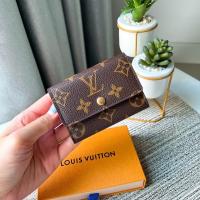ราคา LV Card holder มือสองของแท้ค่ะ (รบกวนทั่กแชทก่อนสั่งค่ะ) (18410401281)
