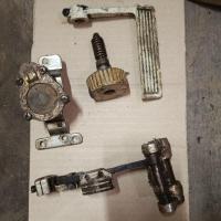 ราคา MESIN KM 250 เครื่องมือจักรเย็บผ้ามือสอง SUNSTAR KM250 (43069674536)