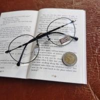 ราคา แว่นวินเทจ กรอบแว่นสายตา กรอบแว่นตา ชินตา New Prim กรอบสีดำรมควัน ทรงกลมมน ใช้วัสดุคุณภาพดี เลนส์ใส สำหรับตัดเลนส์สายตา (17082119677)