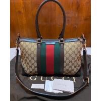 ราคา GUCCI Monogram Medium Top Handle Bag สภาพดี ของแท้ กุชชี่ พร้อมใบเสร็จ กระเป๋ามือสอง แบรนด์เนม (3058895101)