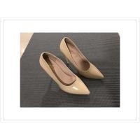 ราคา รองเท้าส้นสูง ส้นเข็ม มือสองใหม่มาก ไซด์ 38 นิ้ว (8813256956)