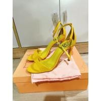 ราคา รองเท้าLYN Around37.5-38ใส่ได้ (7862611740)