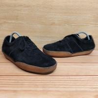 ราคา รองเท้า Clarks ส่งฟรี มือสอง ของแท้ size EU 42.5 27 cm รองเท้าหนัง วินเทจ (26491883593)