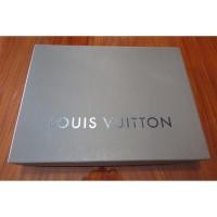 ราคา กล่องฝาครอบทรงแบน LV ใส่ ​SPEEDY 25-35 แท้ สภาพ 90% ขนาด 17.5x13x2.5" (341225271)