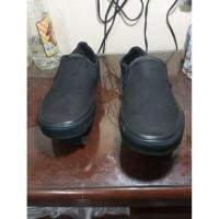 ราคา รองเท้าผ้าใบมือสองสีดำ (40206968139)