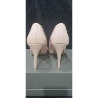 ราคา รองเท้าส้นสูง มือสองของแม่ค้าเอง สูง 4 นิ้ว สีนู้ด Size 37 brand Christian Siriano (6879366737)