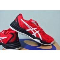 ราคา Asics Upcourt 5 รองเท้าแบดมินตัน ของแท้ มือ 1 (23282582174)