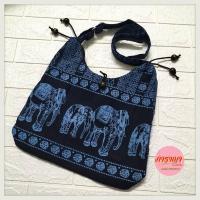 ราคา กระเป๋าผ้าฝ้ายพิมพ์ลาย งานทอผ้าพิมพ์ลาย กระเป๋าสะพายไหล่ ทรงขนมจีบ สายสะพายปรับได้ (22320644134)
