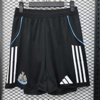 ราคา กางเกงขาสั้นทีมเหย้า Newcastle United FC ปี 2025-26 เวอร์ชันของผู้เล่น (57651291429)