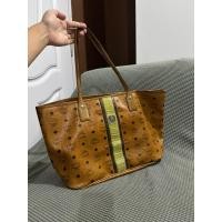 ราคา กระเป๋า MCM VISETOS SHOPPER BAG STRIPE MEDIUM Cognac มือสอง ของแท้ (29780697498)