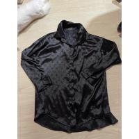 ราคา โล๊ะเสื้อผ้ามือสองงานขายเหมา4 ชิ้น (10139879021)