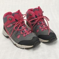 ราคา LECAF รองเท้าหุ้มข้อเดินป่า สีชมพู-เทา สภาพใหม่ (26838839303)