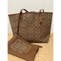 ราคา Coach ทรง shopping มือสอง ของแท้ ขนาด ก้นกระเป๋า 13 นิ้ว ปากกระเป๋า 16 นิ้ว (25922001783)