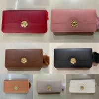 ราคา (พร้อมส่ง) กระเป๋าสตางค์ผู้หญิงแบบยาว 1 ซิป มีหลายช่อง มีสายคล้องมือ พกพาง่าย สีแดง ชมพู น้ำตาล ดำ ขาว เทา (19159544848)