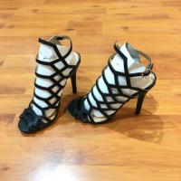 ราคา New รองเท้า style brand SCHUTZ size 36 (1945915991)