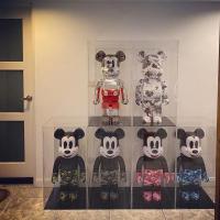 ราคา ตู้โชว์โมเดล กล่องใส่โมเดล Bearbrick 400% และ 1000% (19573059493)