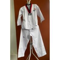 ราคา ชุดเทควันโด KTA KOREA สีขาว/แดงมือสองไซส์ 130cm. (28810738362)