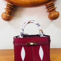 ราคา กระเป๋าหนังแท้ปลากระเบน ของแท้ 100% (1553990457)