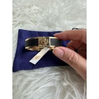 ราคา กำไลข้อมือ TORY BURCH BRACELET 75502 สีดำ แท้ (26114762776)