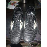 ราคา รองเท้าฟุตบอลมือสองสตั๊ดkika ขนาด41/265 หนังแท้สภาพสวยปุ่มเต็ม ใช้งานยาวๆทั้งหญ้าจริงหญ้าเทียม (26151392074)