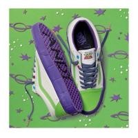 ราคา VANS OLD SKOOL TOY STORY BUZZ LIGHTYEAR SNEAKERS 8US (29385819806)