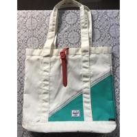 ราคา กระเป๋า Herschel supply(มือสอง แท้ สภาพดี) (1916004913)