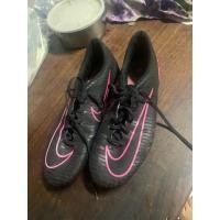 ราคา รองเท้าฟุตบอลมือสอง สตั๊ดNike mercurialขนาด42/270สภาพดีใช้งานน้อยปุ่มยังหนาน้ำหนักเบา ตำหนิป้ายไซหลุดหายไป (27909123265)