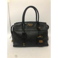 ราคา กระเป๋ามือสอง PRADA MILANO Vintage หนังแท้ลายผิวลิ้นจี่ สีดำ ขนาด 12 นิ้วครึ่ง พร้อมส่ง (21492549047)