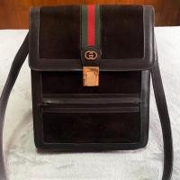 ราคา Gucci Suede Web Dtailed Logo Plate Square Bag Brown วินเทจ กุชชี่ ของแท้ มือสอง กระเป๋าแบรนด์เนม กระเป๋าผู้ชาย (21443956159)