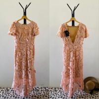 ราคา ชุดเดรสลูกไม้ สีชมพู ชุดเดรสยาว งานป้าย one & one (8600976861)