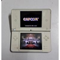 ราคา Nintendo dsi ll สีขาว จอใหญ่ เล่นผ่านเมม 16G จอตำหนิ เน้นเล่น SN 74178 (20153498765)