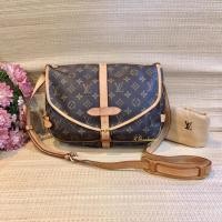 ราคา Louis Vuitton Monogram Saumur 30 Cross Body Bag Authentic % (11032074153)