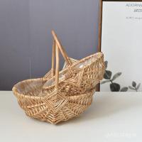 ราคา กระเช้าดอกไม้สไตล์อเมริกันการจัดดอกไม้ของที่ระลึกกระถางดอกไม้ปกสองทอสไตล์อภิบาลแบบพกพาหวายแบกตะกร้าทอที่ทําด้วยมือ เค3RM (55900609867)