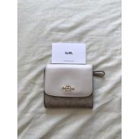 ราคา coach trifold small wallet แท้ สีขาว กระเป๋าสตางค์ใบสั้น (4583777813)