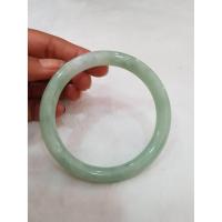 ราคา กำไลหยกพม่า เนื้อแก้วกึ่งเทียน เขียวนวลอมขาว (6520226349)