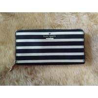 ราคา กระเป๋าสตางค์ใบยาว kate spade ของแท้ สภาพมือสองมีตำหนินะคะ (23270988100)