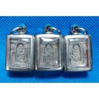 ราคา 3 องค์ 200 บาท หลวงปู่ทวด หลัง พระสมเด็จคะแนน # เนื้อว่านดำ # วัดห้วยมงคล จ.ประจวบคีรีขันธ์ เลี่ยมเดิมจากวัด (29828837860)