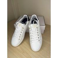 ราคา GUESS รองเท้าผ้าใบรุ่น GWRONII (40269621861)