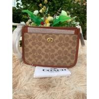 ราคา ✨พร้อมส่งในไทย ของแท้ 100 % ✨ กระเป๋า COACH C6661 Coach Slim Turnlock Crossbody In Signature Canvas (41322927385)