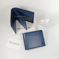 ราคา Guy Laroche กระเป๋าสตางค์ผู้ชายใบสั้น (สีน้ำเงินกรมท่า) สามช่องแบงค์ หนังแท้ หนังลาย ของใหม่ ของแท้100% (20713107508)