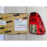 ราคา ไฟท้าย TOYOTA REVO (รีโว้) ปี2015 ขาว-แดง ข้าง RH(ขวา) TYC ไต้หวัน ราคาดวงละ 800 บาท (5149616974)