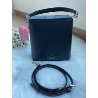 ราคา พร้อมส่ง Kate Spade Darcy small bucket สีดำ (13164757324)