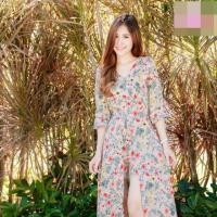 ราคา จั้มสูทขาสั้น ผ้าไหมอิตาลี่พิมพ์ลายกราฟฟิกดอกไม้สีสันสดใส คอวีซิปหลัง เย็บแปะข้างยาว เป็นทรงกางเกงกระโปรง (847812197)