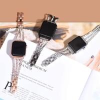 ราคา NewLuxury สุภาพสตรีสามแถวนาฬิกาเพชรสําหรับ iWatch Series 11 10 9 8 7 6 5 SE 4 3 2 สายนาฬิกาสแตนเลสสําหรับ iwatch 46 มม.45 มม.41 38 มม.42 มม.44 มม.40 มม.สร้อยข้อมือสายรัดข้อมือ (22190632543)