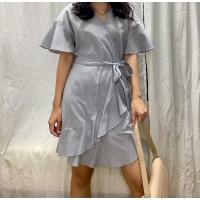 ราคา มินิเดรสป้าย ผูกเอว ชายระบาย ลายทางตรง สีน้ำเงินสลับขาว (22446916340)