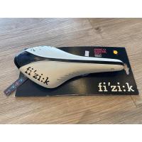 ราคา เบาะ FIZIK ARIONE CX K:IUM RAIL ROAD (12405772653)