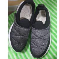 ราคา รองเท้าผ้าใบสลิปออนสีเทาดำ Paperplanes size:37.5/24 cm สภาพดี น้ำหนักเบา #มือสอง 822 (28364086217)