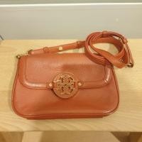 ราคา Tory burch สีส้ม กระเป๋าหนัง​ ของแท้100% (6540997552)