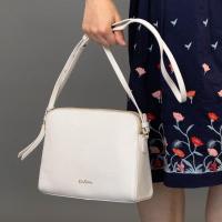 ราคา ใหม่มือหนึ่งพร้อมป้าย กระเป๋า Cath Kidston Maltby Leather Cross Body Bag (4637884767)